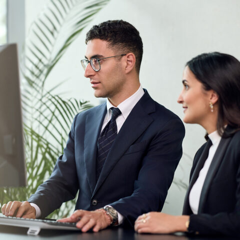 Beratungsgespräch im Rechtsumfeld – juristische Beratung in der Kanzlei Kessler Landolt Giacomini & Partner in Schwyz